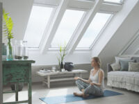 Sechs Velux Dachfenster