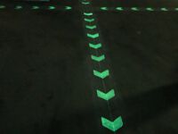 Nachleuchtende Fluchtwegmarkierung Parkhaus Hattingen